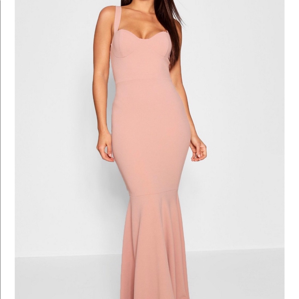 Soft pink mermaid style dress